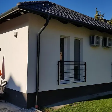 Апартаменты Rigo Кестхей