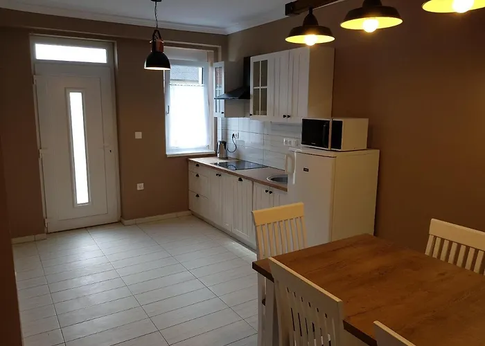 アパート Rigo ケストヘイ