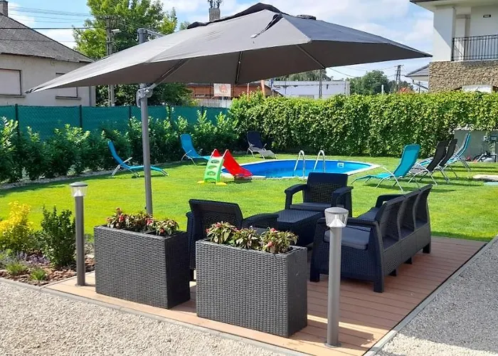 アパート Rigo ケストヘイ