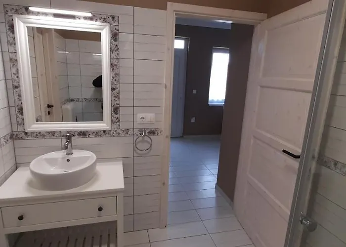 アパート Rigo ケストヘイ